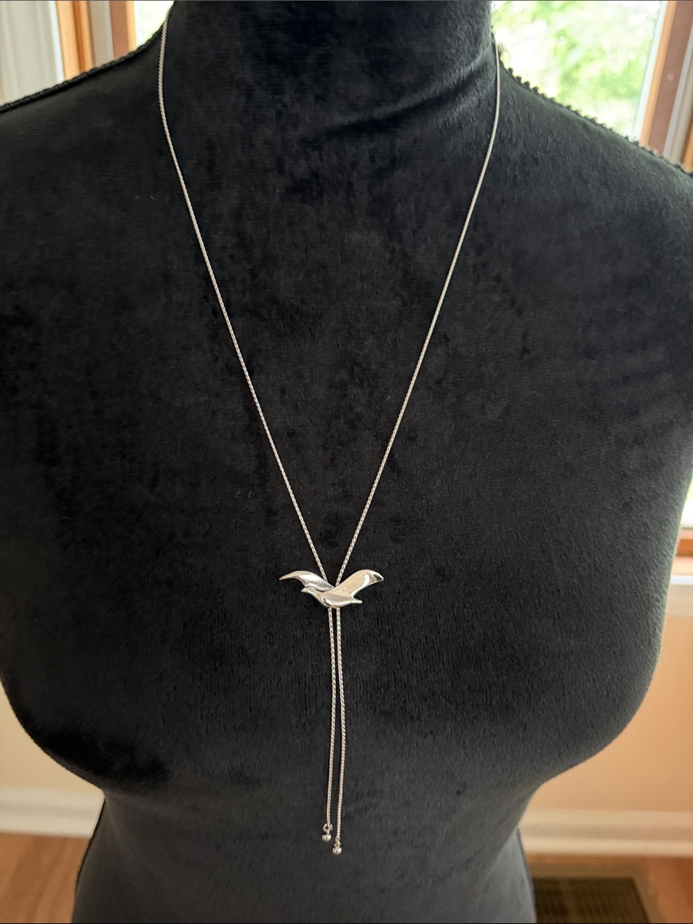 Avon Silvertone Bird Lariat Necklace